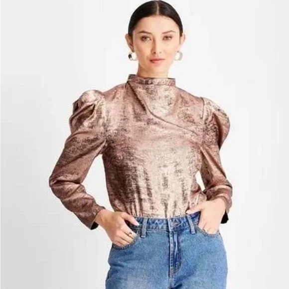 Future Collective Metallic Top | Small - Picture 2 of 7